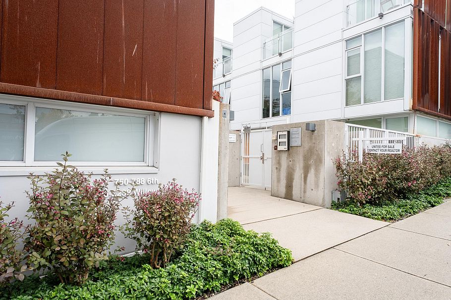 2208 Willow Street Vancouver, BC - 32