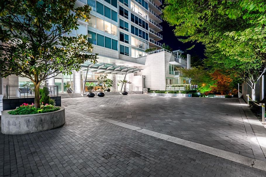 2202 1139 W Cordova Street Vancouver, BC - 26