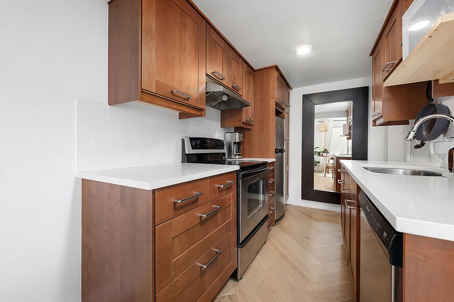 34 1480 Arbutus Street Vancouver, BC - 10