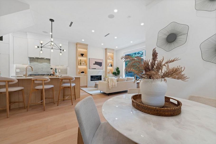 1 5883 Sophia Street Vancouver, BC - 10