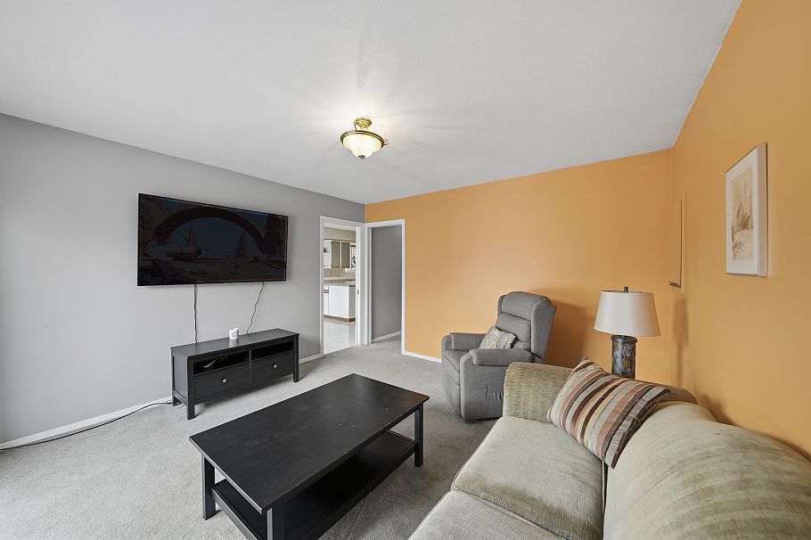 2915 Charles Street Vancouver, BC - 14