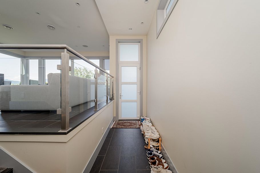 4371 Puget Drive Vancouver, BC - 12