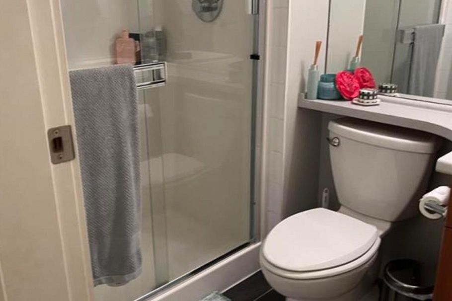 317 1633 Mackay Avenue North Vancouver, BC - 18