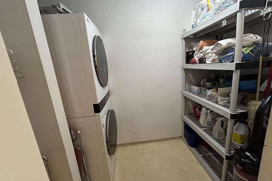 209 1705 Nelson Street Vancouver, BC - 12