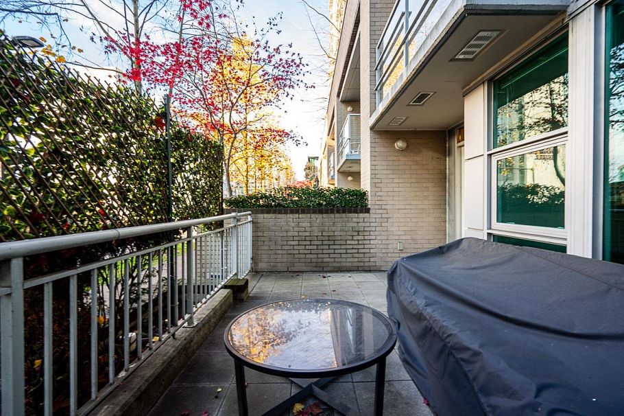 TH6 168 E Esplanade Avenue North Vancouver, BC - 25