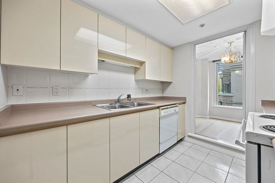 411 500 W 10th Avenue Vancouver, BC - 12