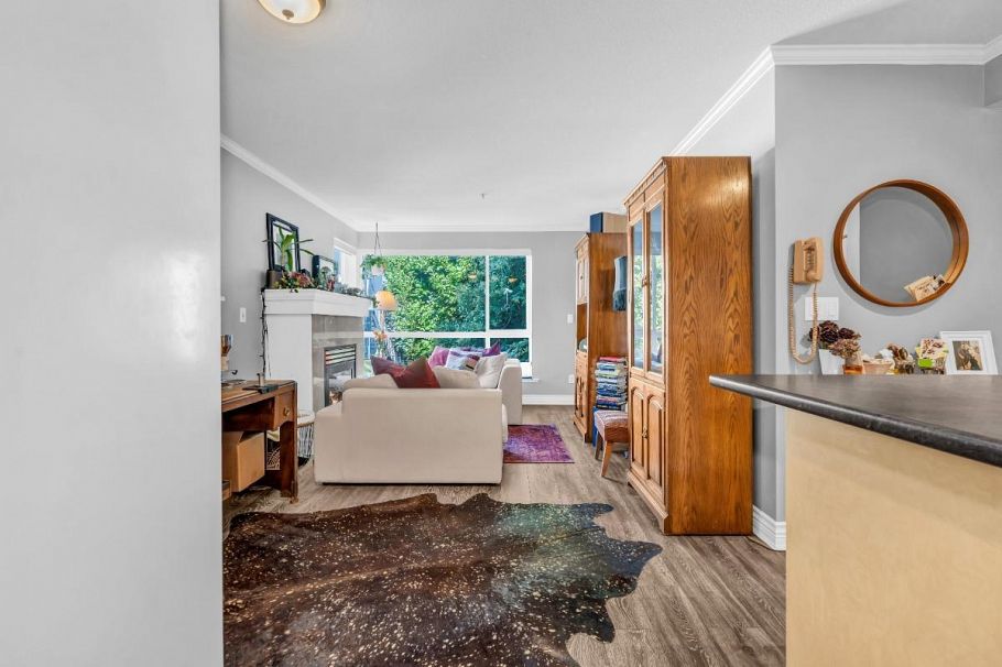 203 1617 Grant Street Vancouver, BC - 5