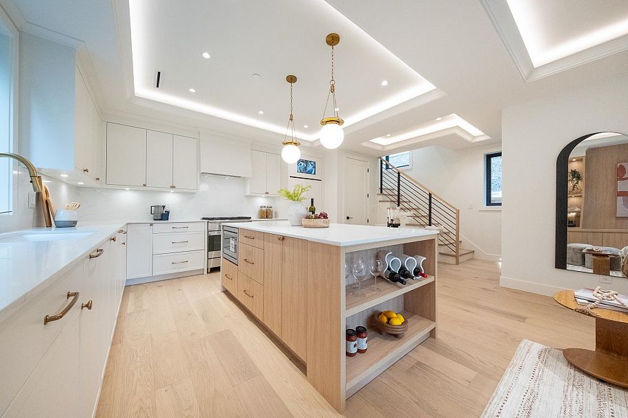 1 2154 E. 6 Avenue Vancouver, BC - 12