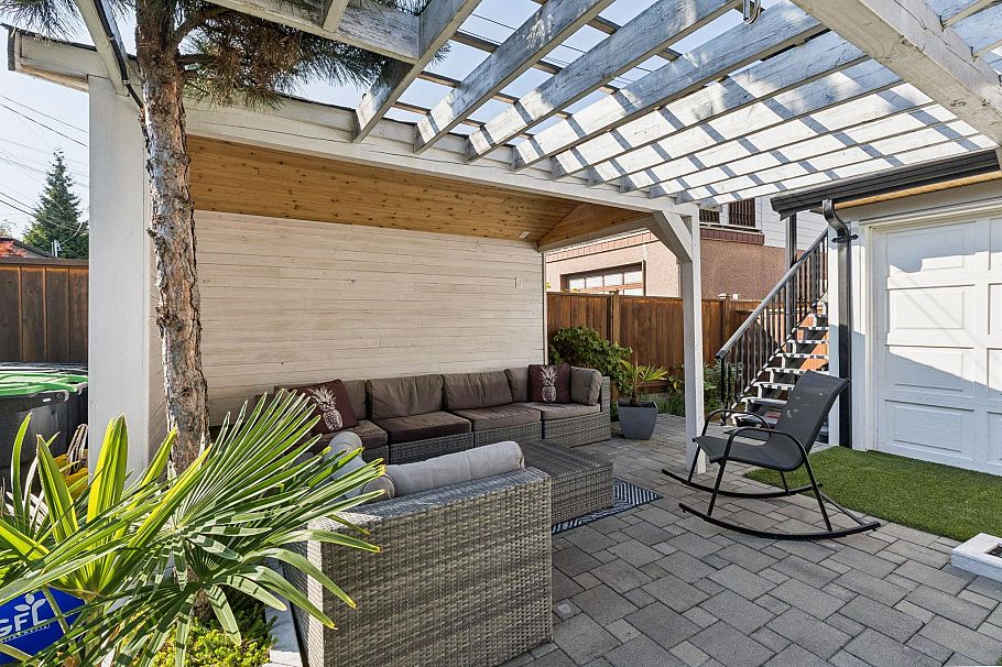 364 E 17th Avenue Vancouver, BC - 29