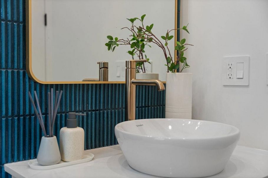 1 5883 Sophia Street Vancouver, BC - 12