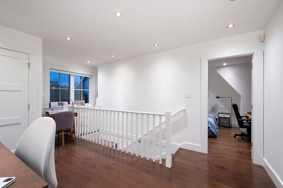 3132 W 7th Avenue Vancouver, BC - 12