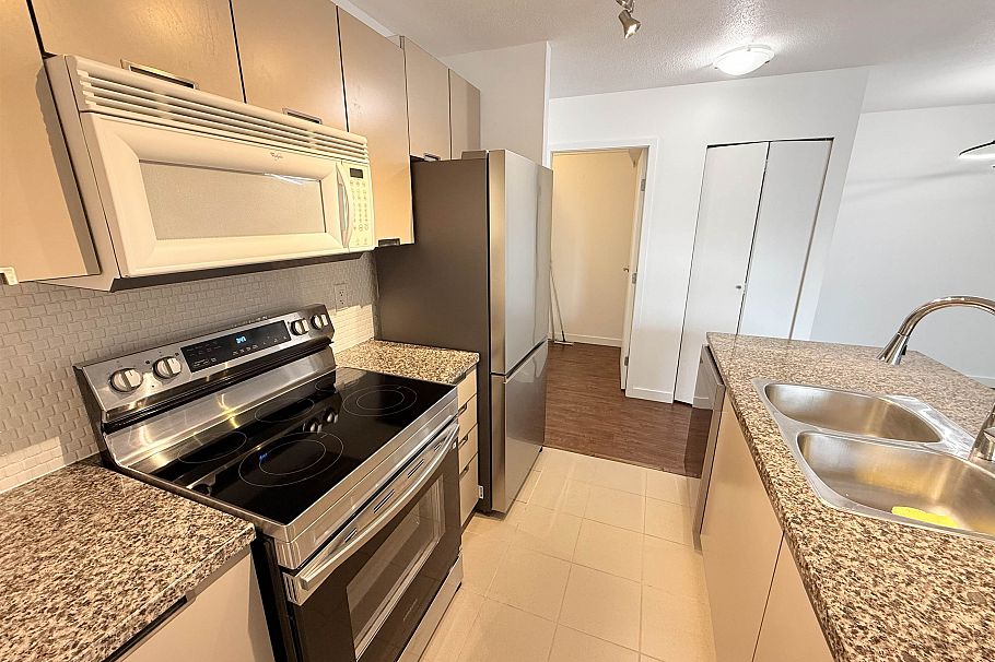 1202 1082 Seymour Street Vancouver, BC - 2