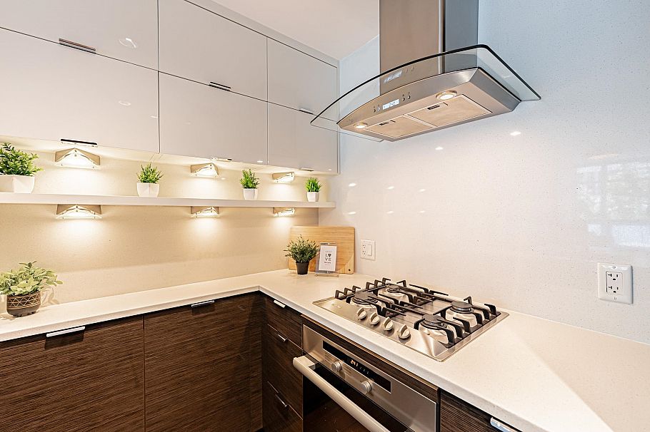 626 1777 W 7th Avenue Vancouver, BC - 9