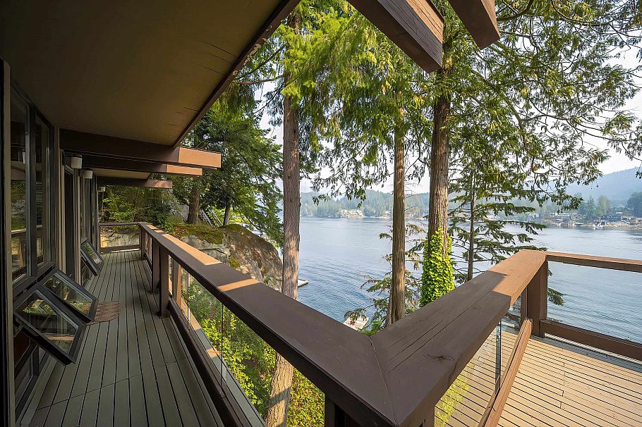 4885 Cove Cliff Place North Vancouver, BC - 9