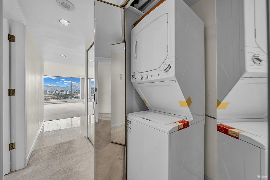 1502 1590 W 8th Avenue Vancouver, BC - 11