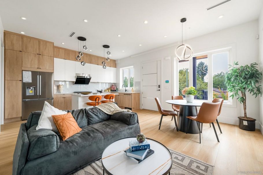 1 2124 Renfrew Street Vancouver, BC - 6