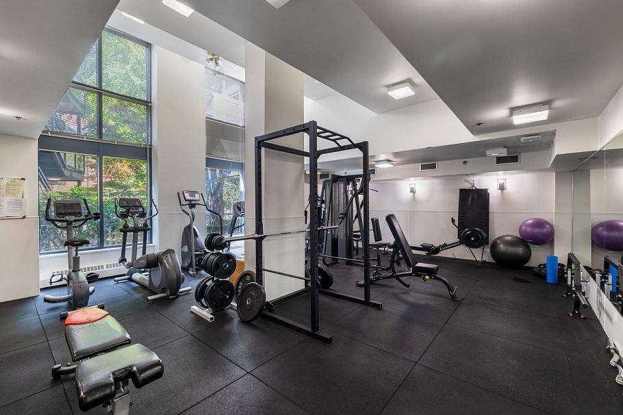 303 212 Davie Street Vancouver, BC - 21