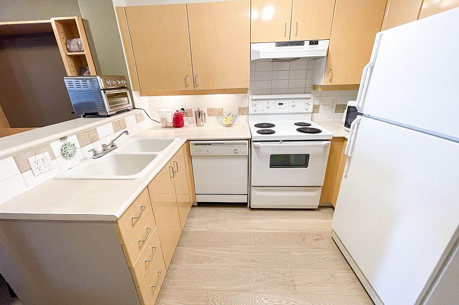 219 2680 W 4th Avenue Vancouver, BC - 7