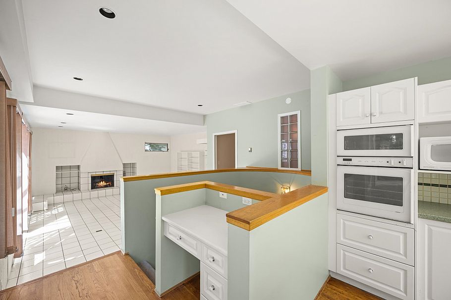 3470 W 43rd Avenue Vancouver, BC - 18