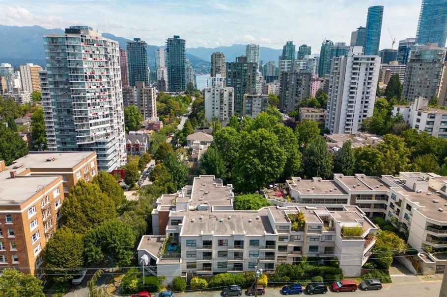 207 1080 Broughton Street Vancouver, BC - 15