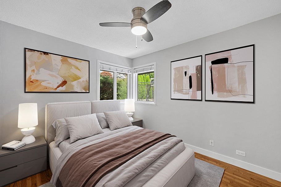 1137 Cloverley Street North Vancouver, BC - 4