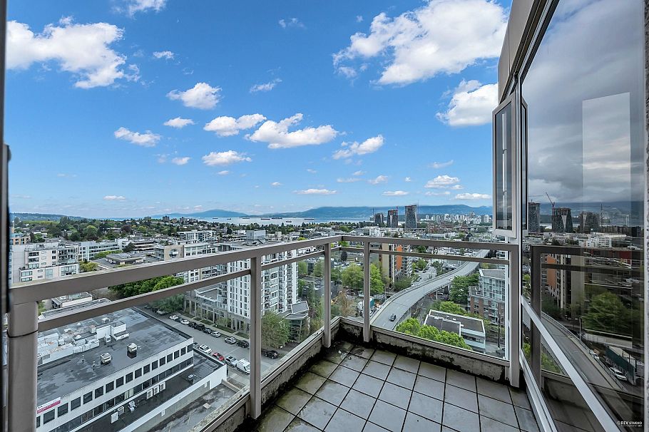 1502 1590 W 8th Avenue Vancouver, BC - 12