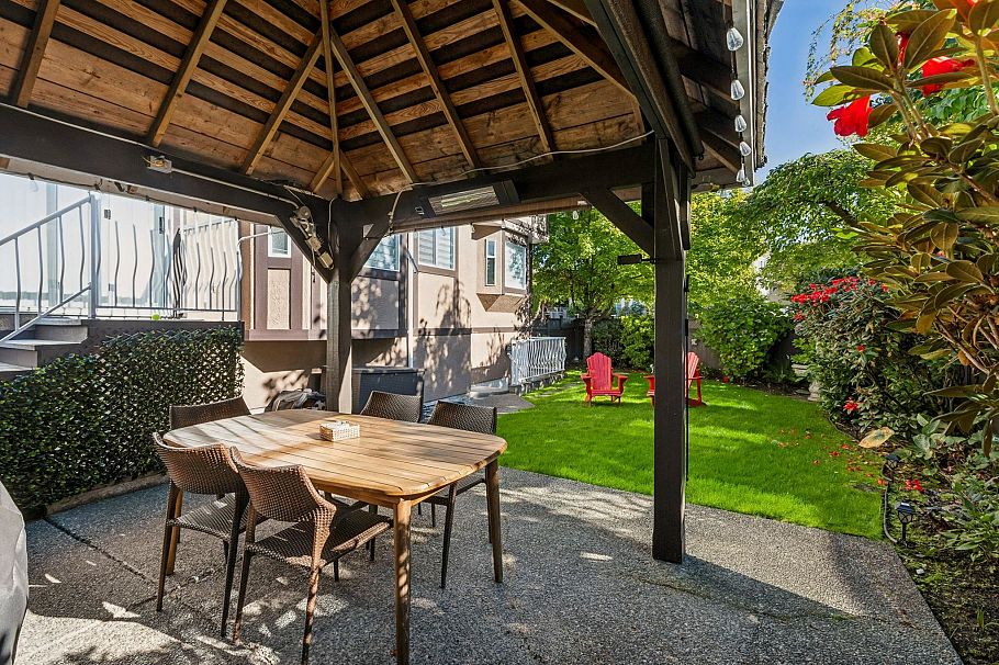 2890 Tempe Knoll Drive North Vancouver, BC - 10