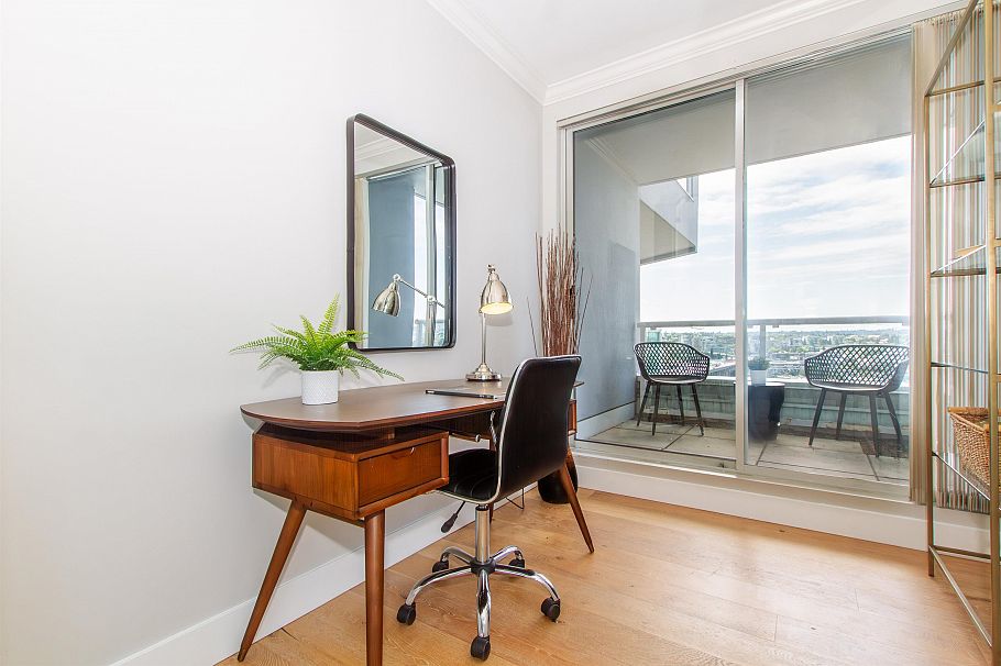 2301 1500 Howe Street Vancouver, BC - 17