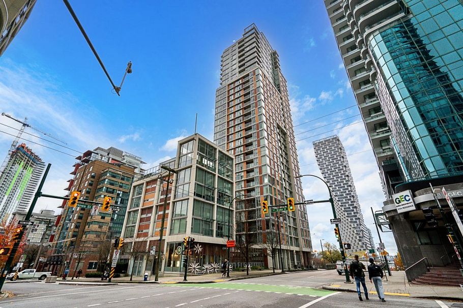 2103 1351 Continental Street Vancouver, BC - 1