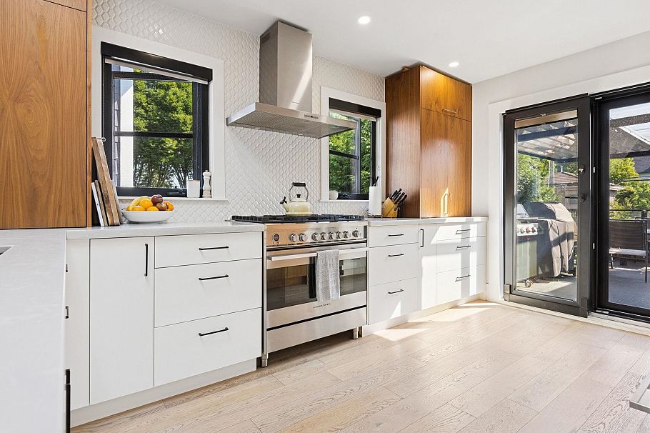 364 E 17th Avenue Vancouver, BC - 13