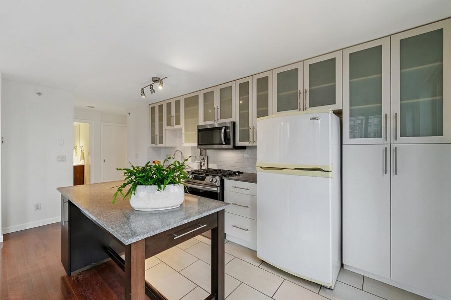 804 1225 Richards Street Vancouver, BC - 7