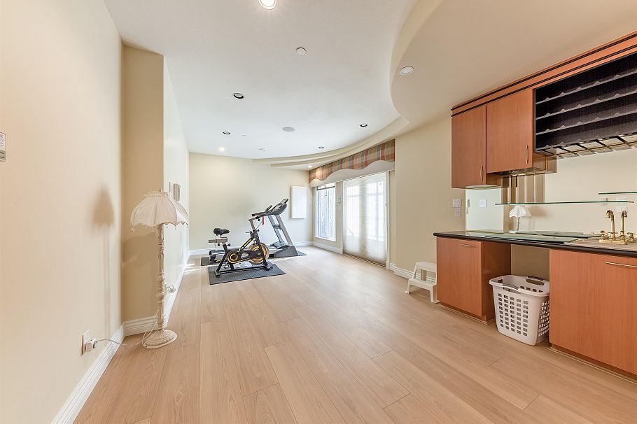 2328 W 22nd Avenue Vancouver, BC - 31