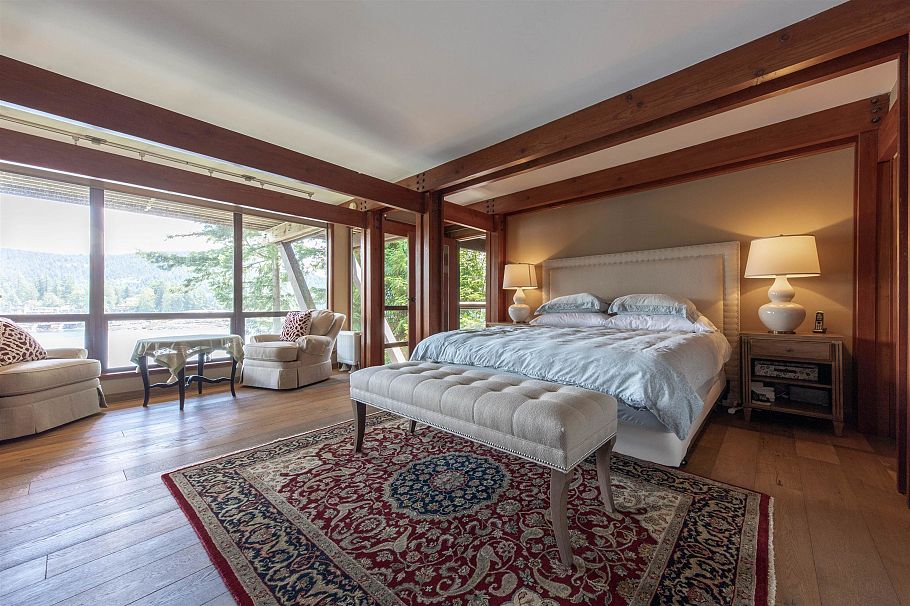 4885 Cove Cliff Place North Vancouver, BC - 21