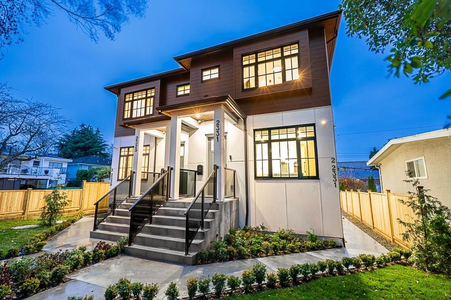 2331 E 49th Avenue Vancouver, BC - 34