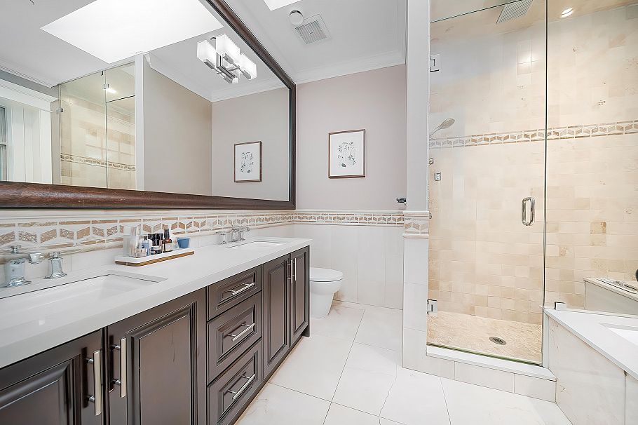 3838 W 15th Avenue Vancouver, BC - 27