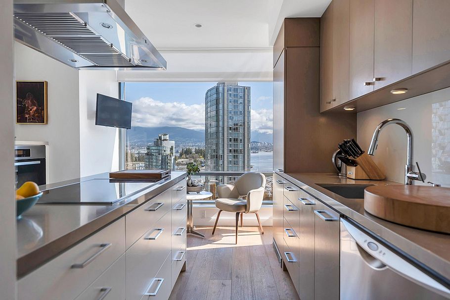 11A 1500 Alberni Street Vancouver, BC - 12