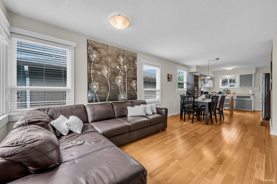 3278 Parker Street Vancouver, BC - 3