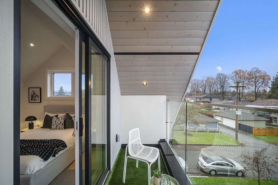 1671 E 31st Avenue Vancouver, BC - 16