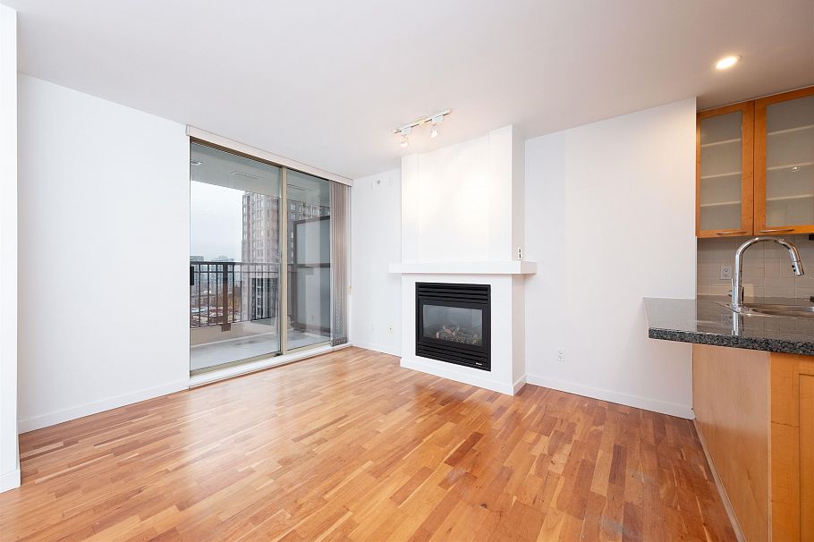 1406 989 Richards Street Vancouver, BC - 12