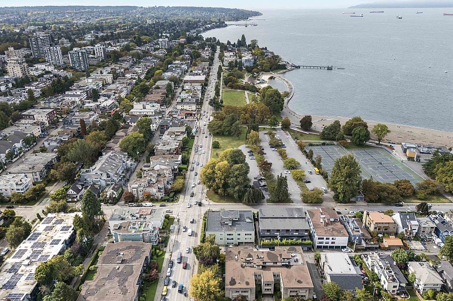 34 1480 Arbutus Street Vancouver, BC - 24