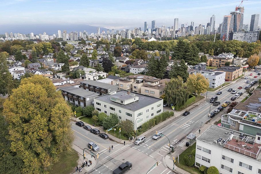 34 1480 Arbutus Street Vancouver, BC - 20