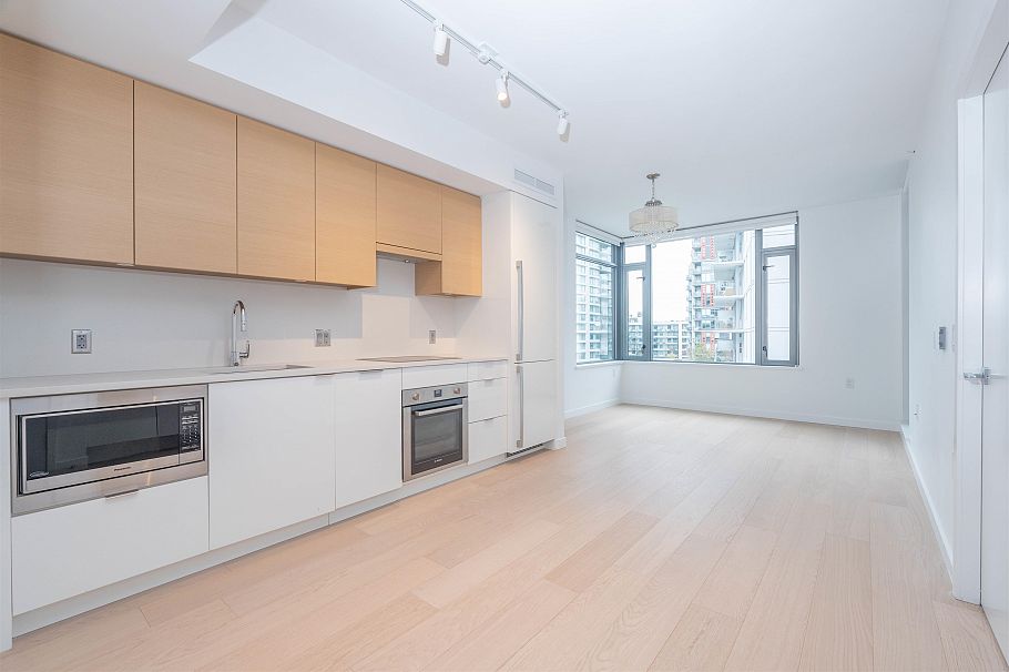 701 1688 Pullman Porter Street Vancouver, BC - 4