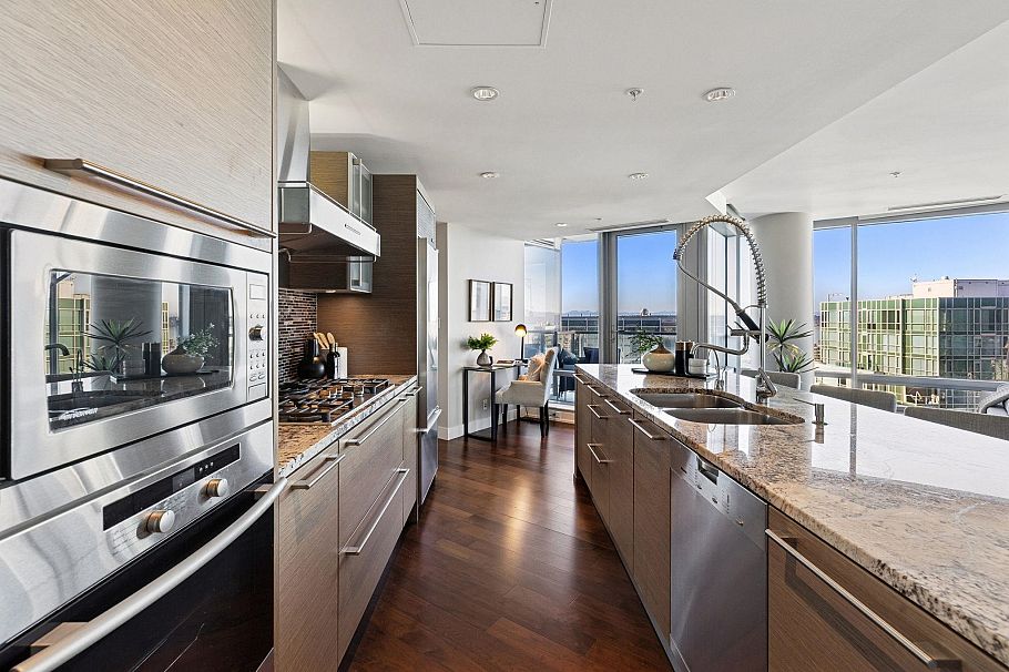 3309 1111 Alberni Street Vancouver, BC - 10