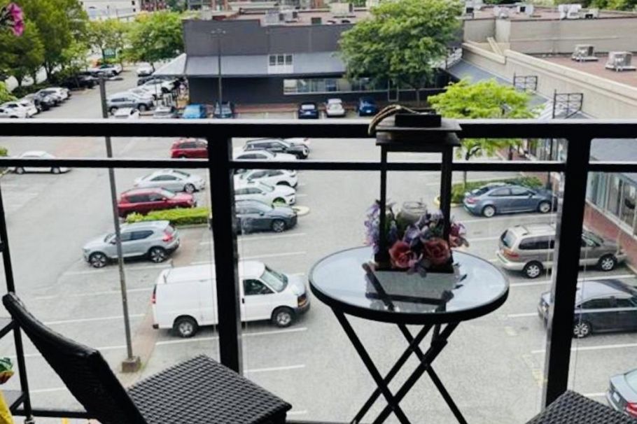 317 1633 Mackay Avenue North Vancouver, BC - 9