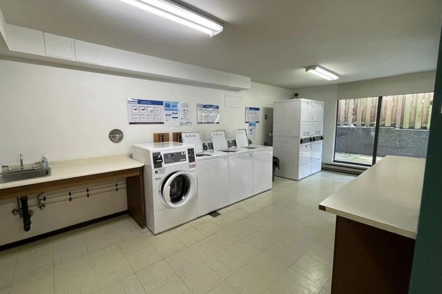 207 1080 Broughton Street Vancouver, BC - 12