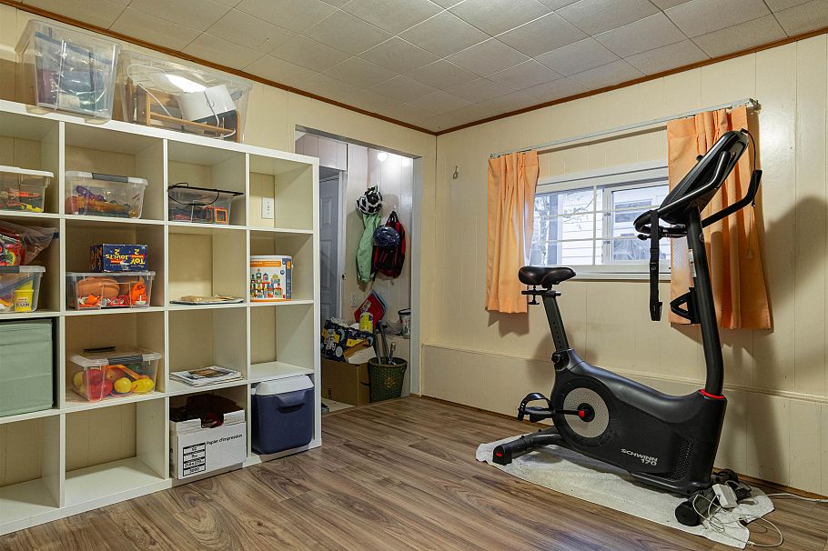 4458 Skeena Street Vancouver, BC - 25