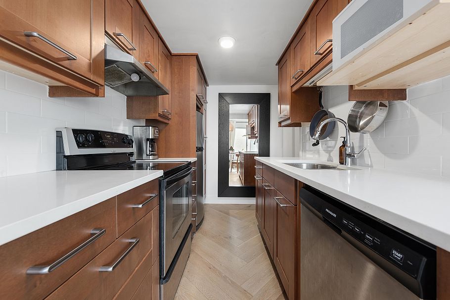 34 1480 Arbutus Street Vancouver, BC - 9