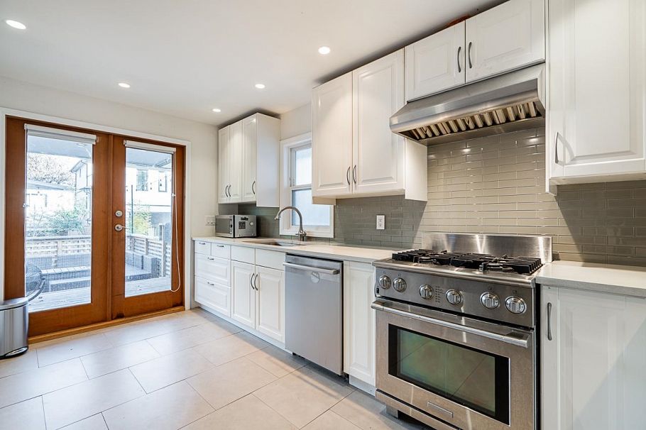 5070 Windsor Street Vancouver, BC - 10