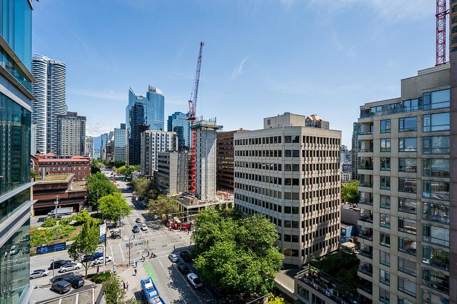 1202 1003 Burnaby Street Vancouver, BC - 16