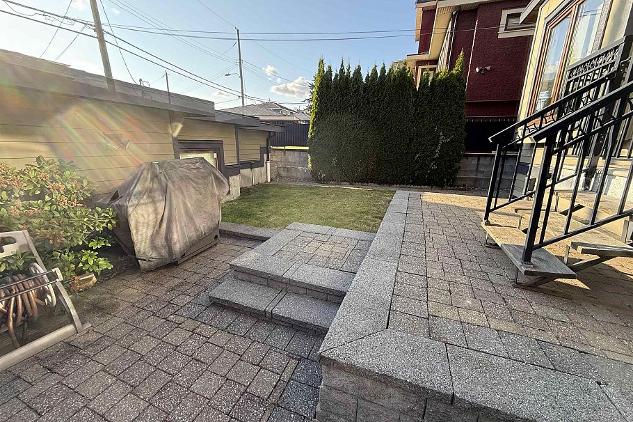 7689 Jasper Crescent Vancouver, BC - 8